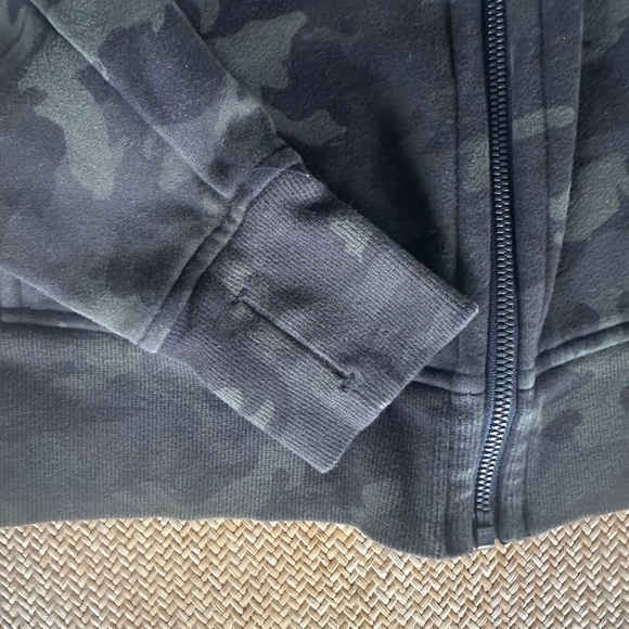 lululemon athletica Camouflage Scuba Hoodie - Picture 5 of 6